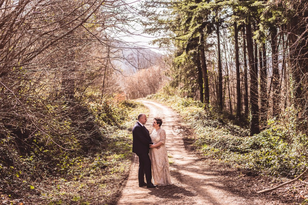Posado de postboda en la Selva de Irati en Navarra